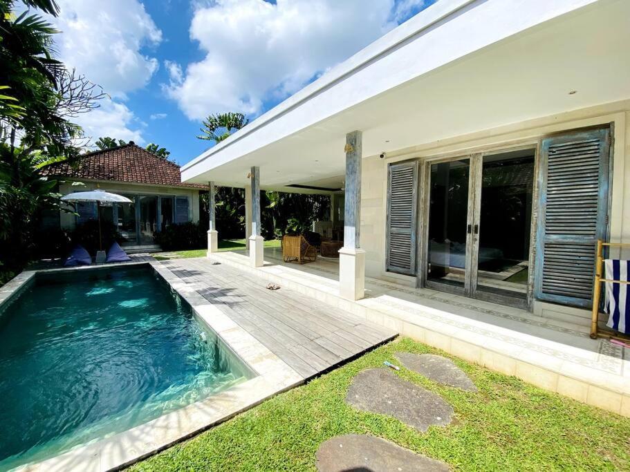 Villa Biru - 500M Batubelig Beach تْشانغو المظهر الخارجي الصورة